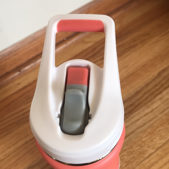 The Summit Ecovessel Trimax insulated water bottle. - Picture 3 of 7